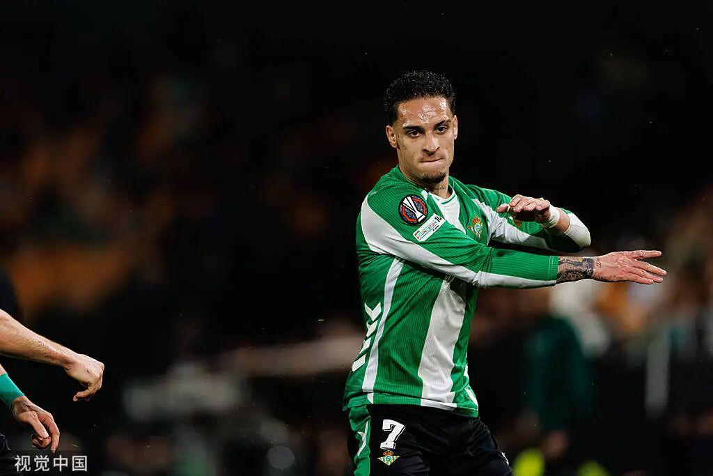 世界杯客户端更新-今晚打响！欧联16强首回合：贝蒂斯远征安东尼领衔 里尔战维拉